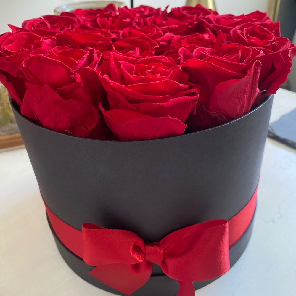 Elegant Black Box with Red Roses